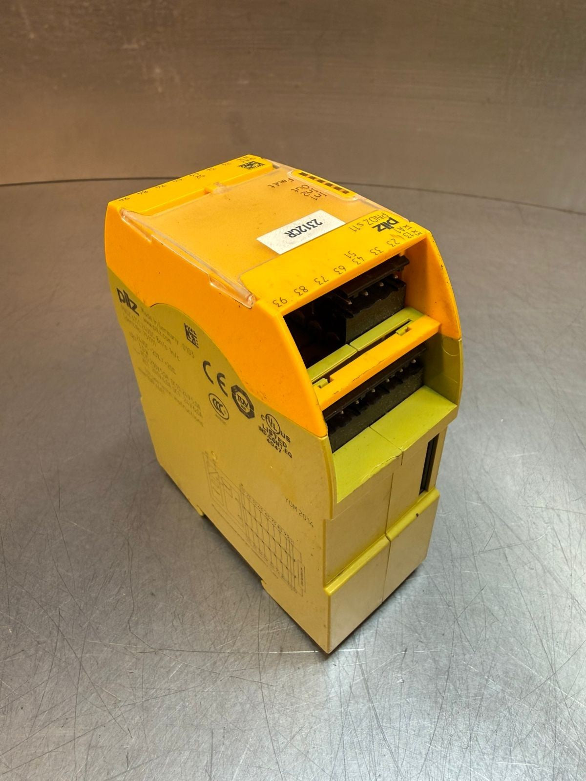 Pilz PNOZ S11 C 24VDC 8n/o 1n/c 751111                             (3.5.1)