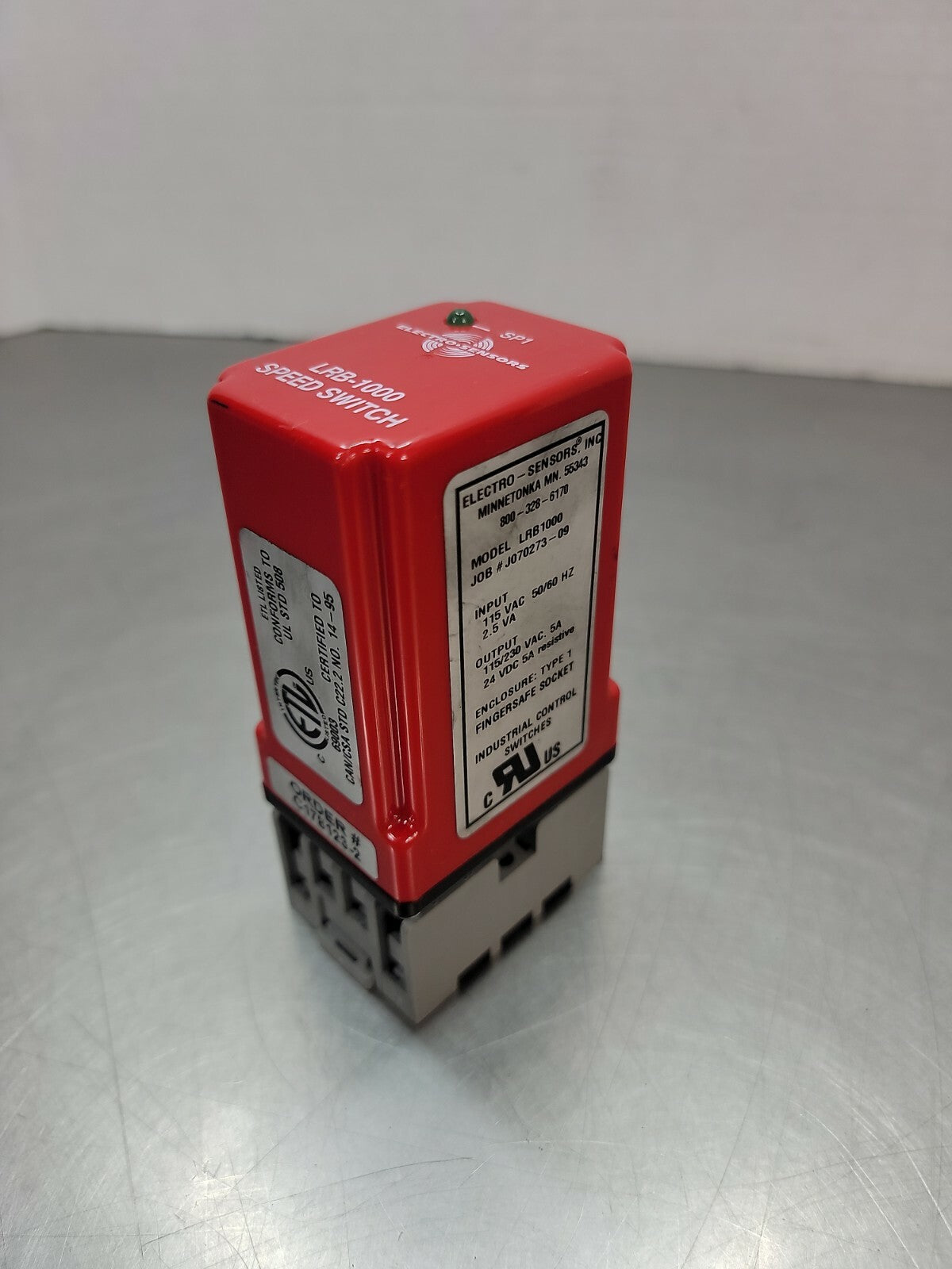 ELECTRO-SENSORS LRB-1000 Speed Switch w/IDEC SR3P-05C Base.                 4C-4