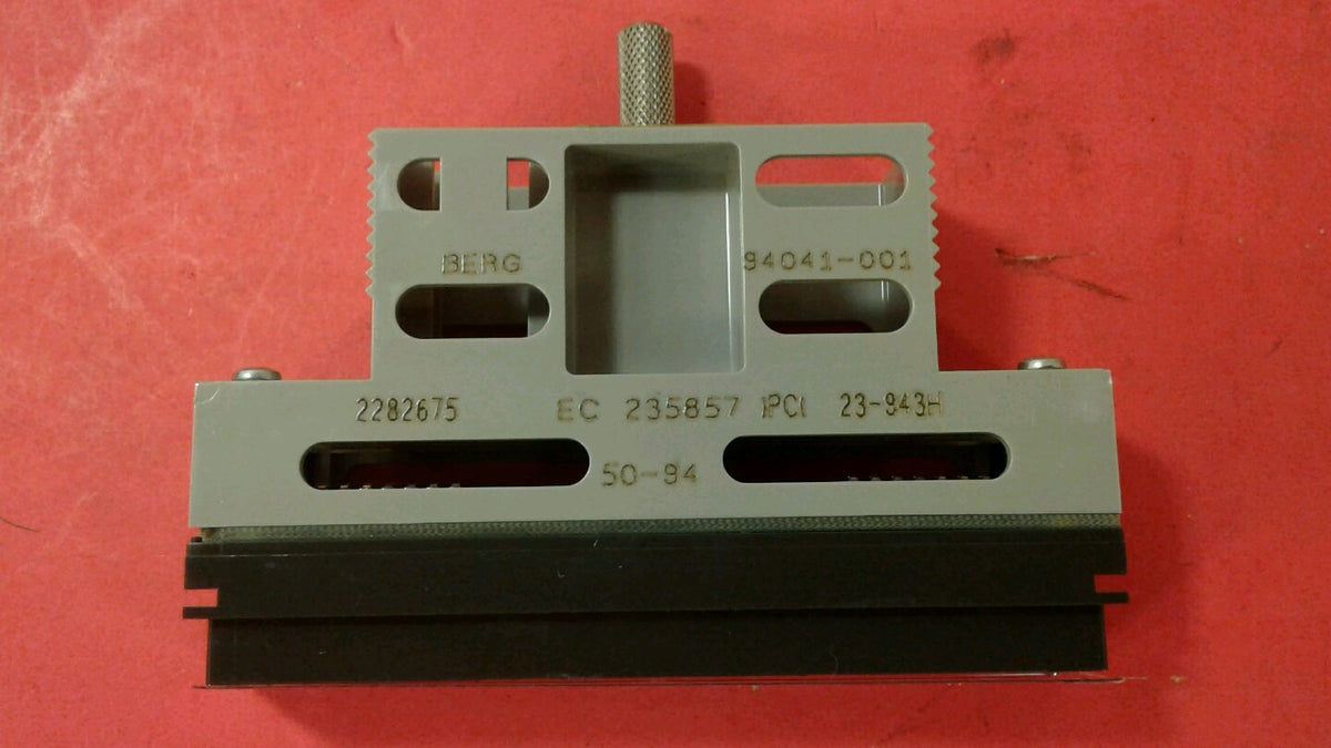 BERG TERMINATOR BUS 2282675 GOLD PINS CONNECTOR    3A