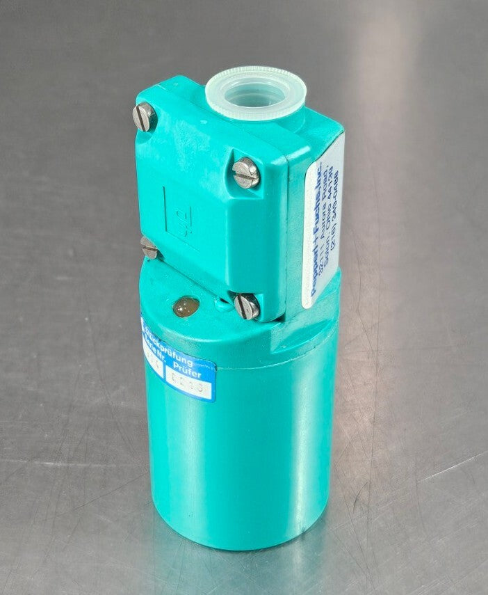 Pepperl &amp; Fuchs CJ15-40-W Sensor.                                     Loc5D-16