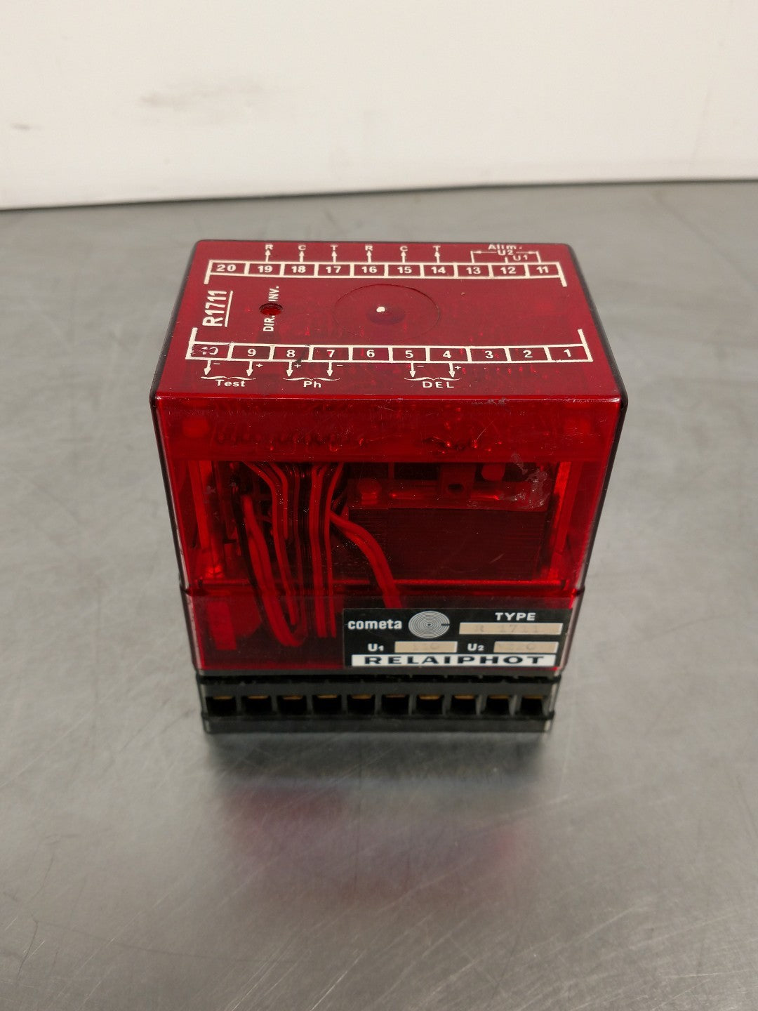 Relaiphot Cometa R1711 Relay.                                               5B-3