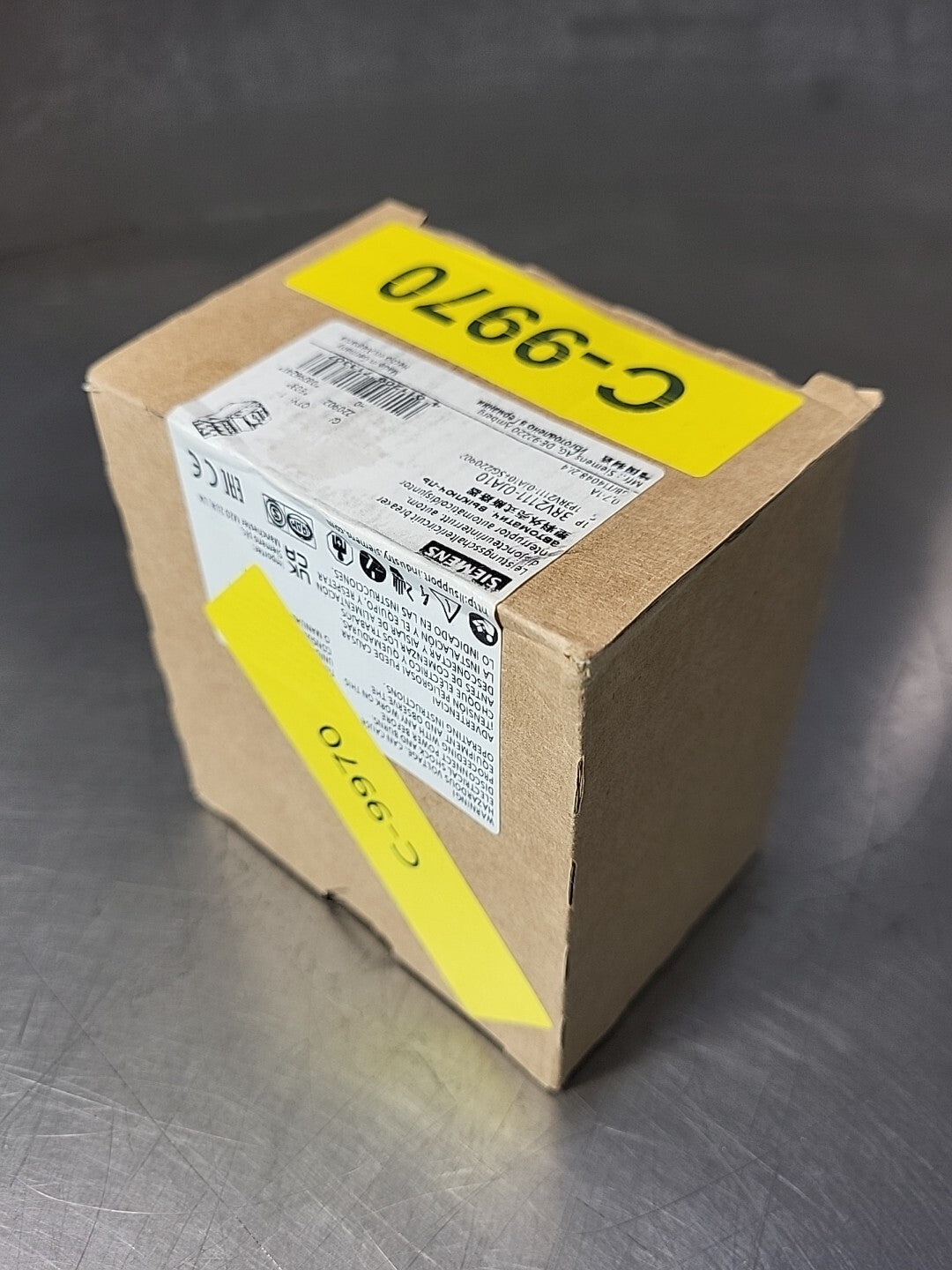 Siemens 3RV2111-0JA10 Circuit Breaker                                     Loc4D1
