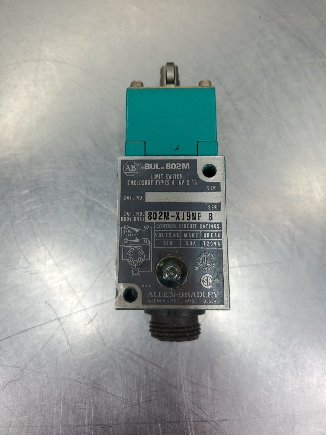 Allen-Bradley 802M-XJ9NF Limit Switch w/802M-DX Operating Head            5E-7/2
