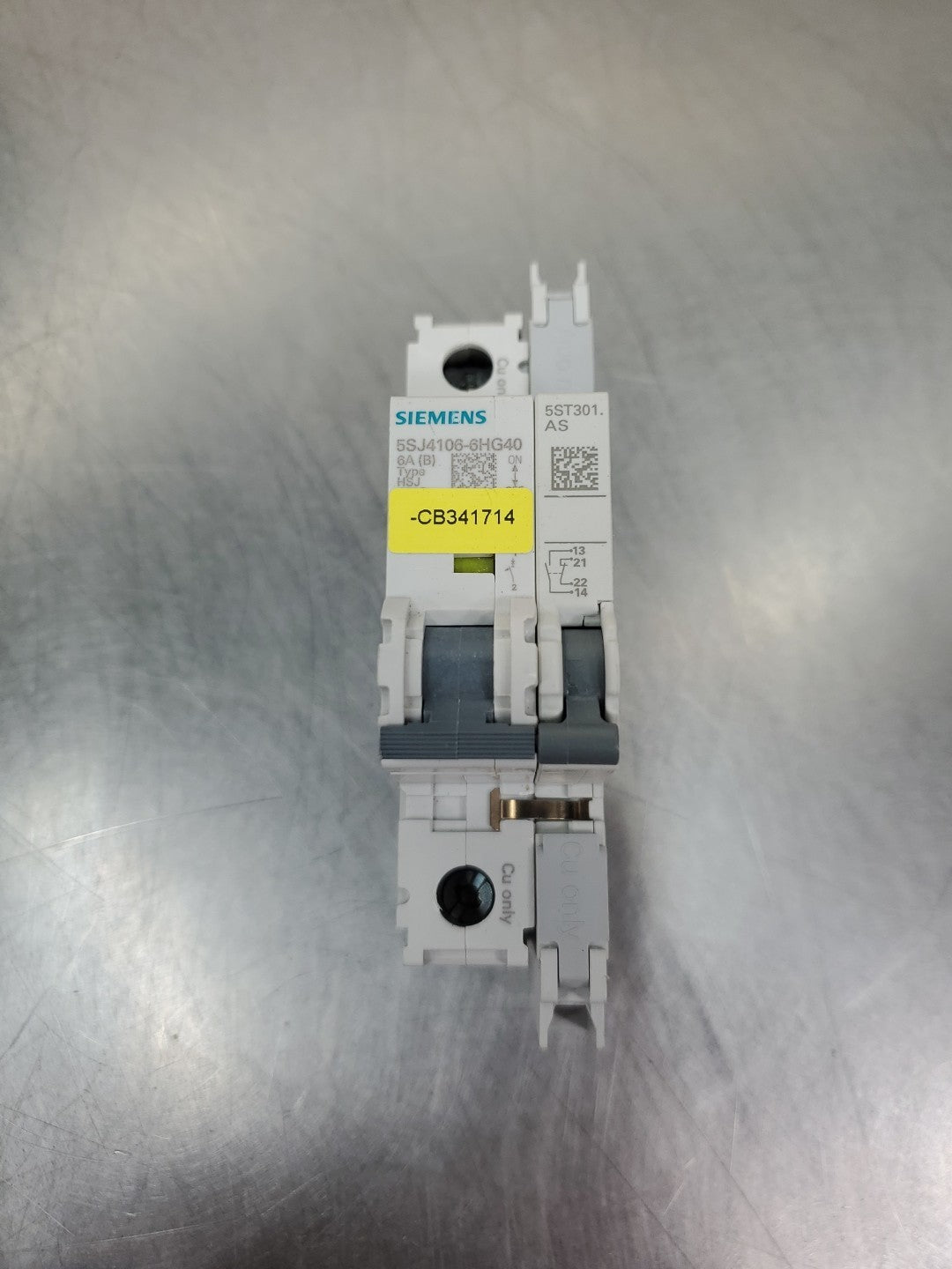 Siemens 5SJ4106-6HG40 Circuit Breaker w/5ST301 AS Auxiliary Switch.        4B-48