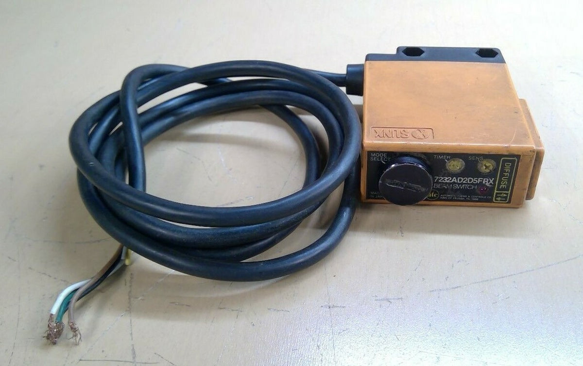 ATC/SUNX 7232AD2D5FRX Beam Switch                                           5D-4