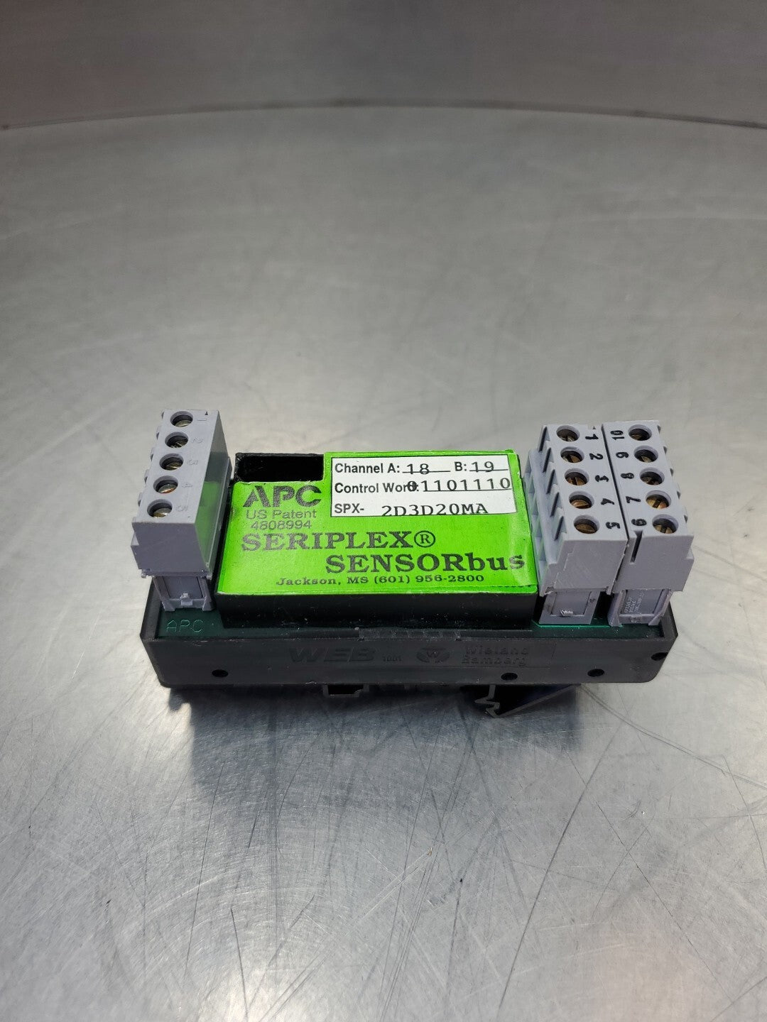 APC SPX-2D3D20MA SERIPLEX SENSORbus I/O Module Control Bus.                4E-35
