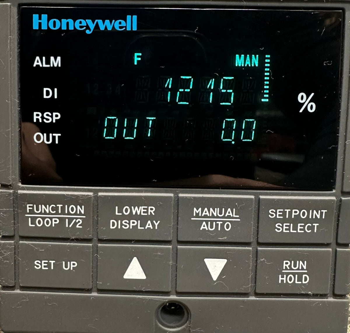Honeywell UDC3300 DC330E    DC330E-AA-1D0-21-0A00D0-00-0             (7.4.1)