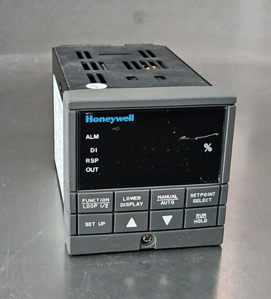 Honeywell UDC3000 Versa-Pro Temperature Controller.                        5E-15