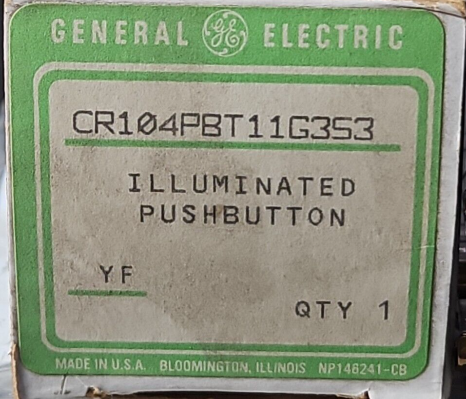 GE CR104PBT11G353 GREEN ILLUMINATED PUSHBUTTON.   Loc4D23