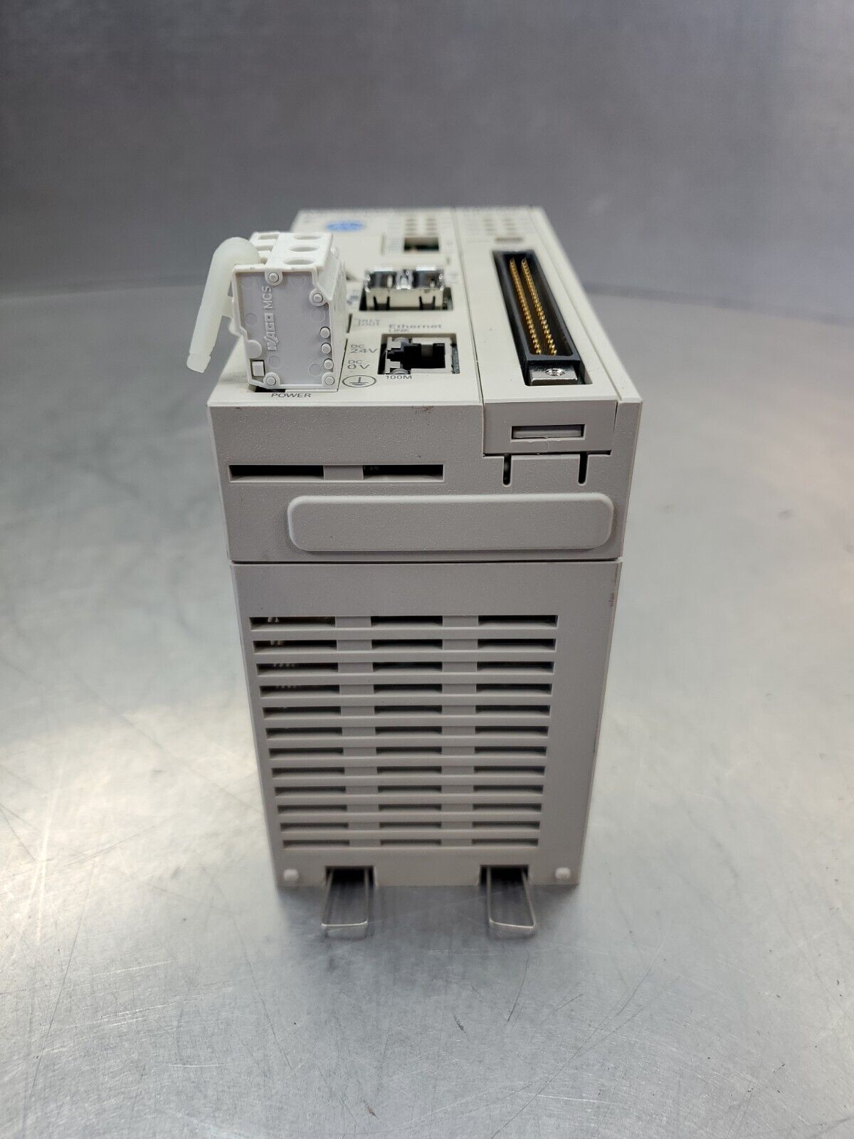 YASKAWA MP2300Siec Ver:1.1.2.5 24VDC (PMC-U-MP23S04L2) Servo Module.       3E-20