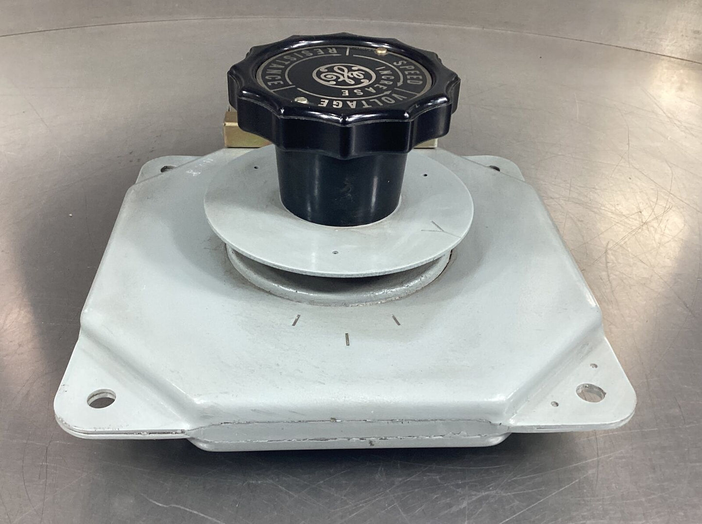 General Electric Rheostat, 600 Volt, Cat.# 8070EB105AE74  198 Ohms        4B