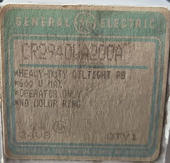 GE CR2940UA200A OILTIGHT PUSHBUTTON.   Loc4E17