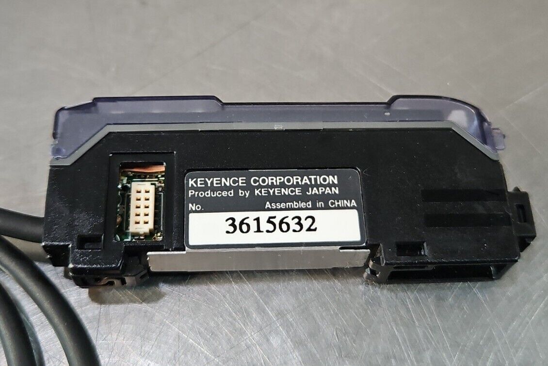 Keyence FS-V21 Photoelectric Sensor Amplifier.                            3C-18