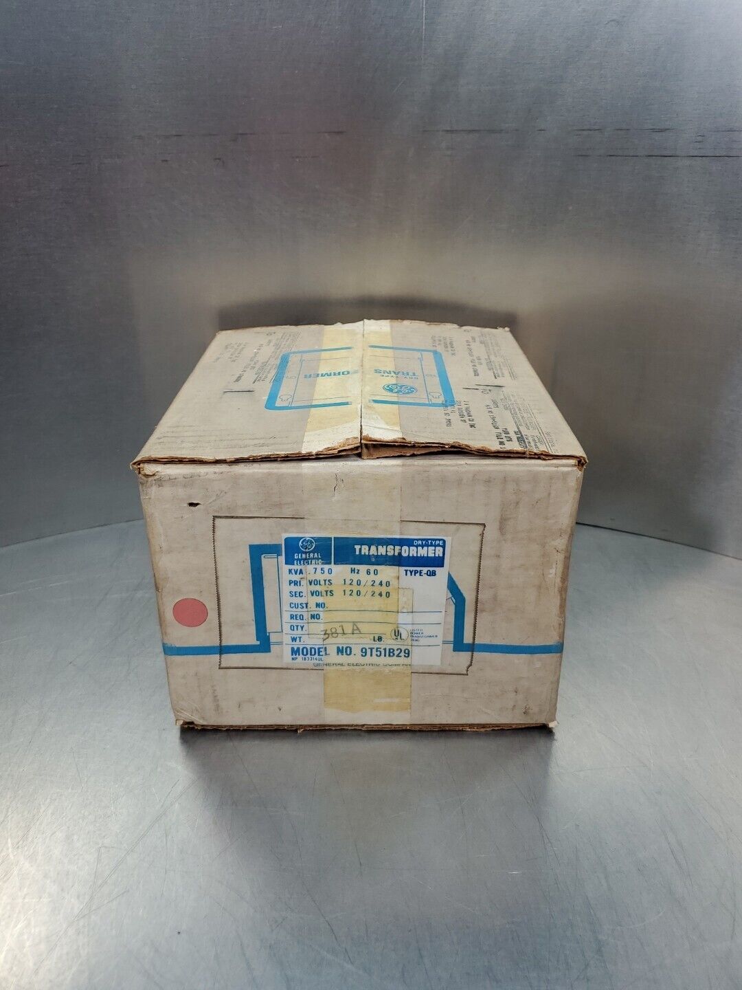 GE 9T51B29 .750kVA 60Hz TYPE-QB Transformer, 120/240V.                     4E-28