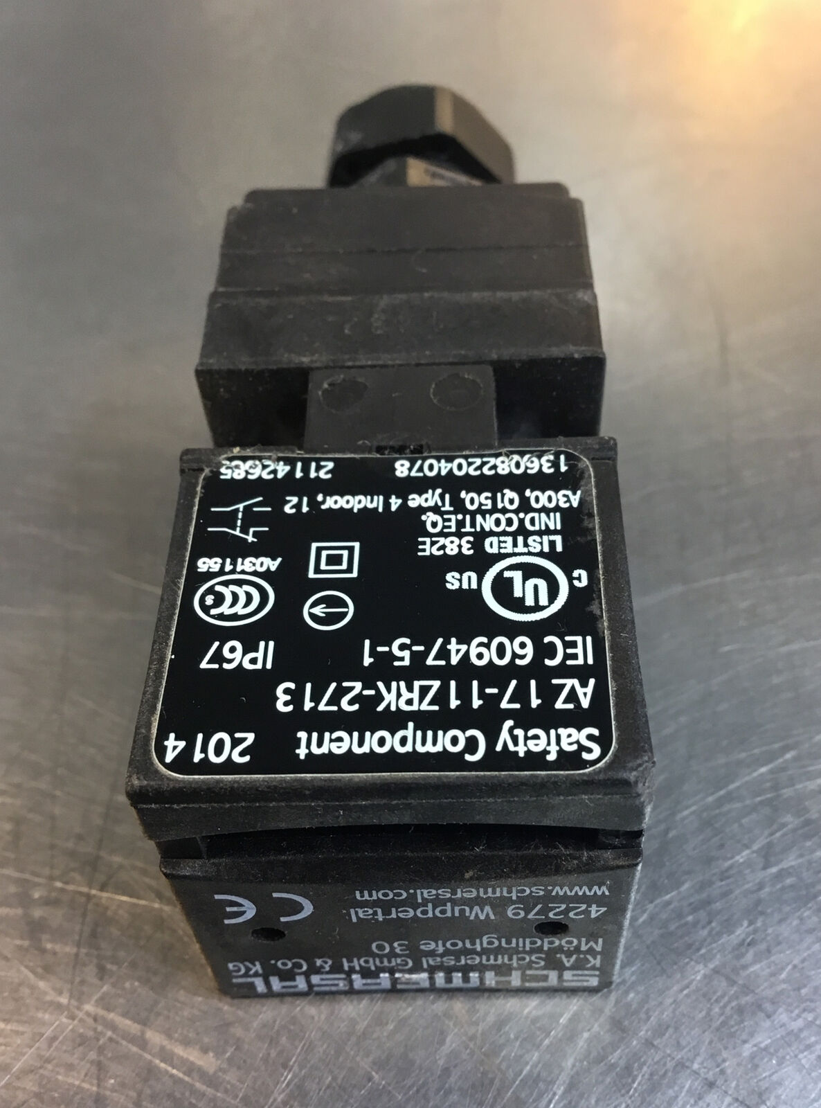 SCHMERSAL Safety switch  AZ 17-11ZRK-ST-2713     5E