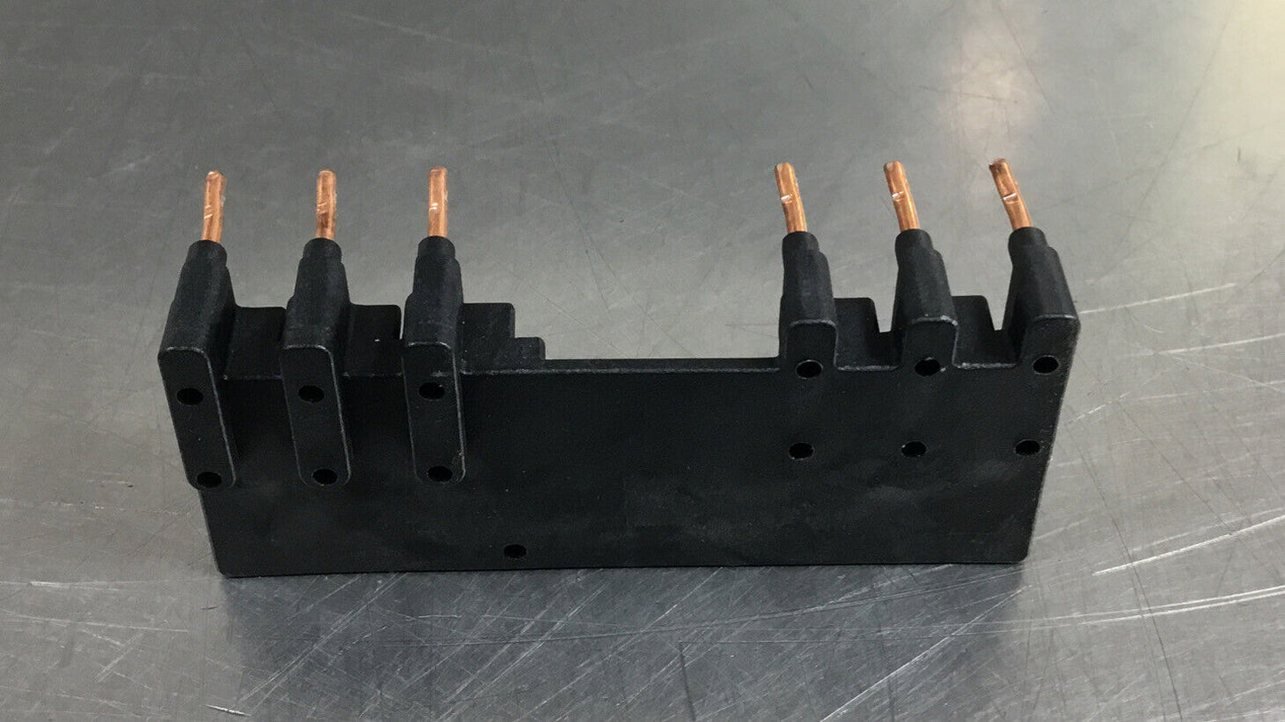 Allen-Bradley  104 / 104S  Reversing Contactor Bridge     4C-30