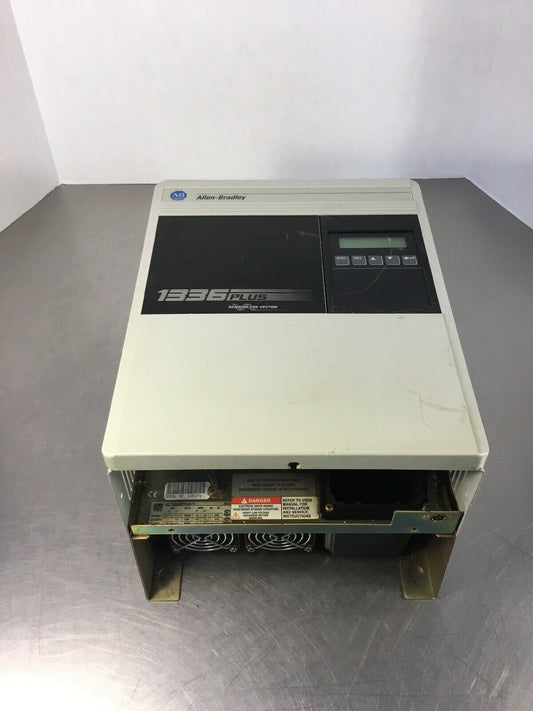 ALLEN BRADLEY 1336S-BRF75-AE-IT4 /E 1336 PLUS AC DRIVE 480VAC    Loc.1A