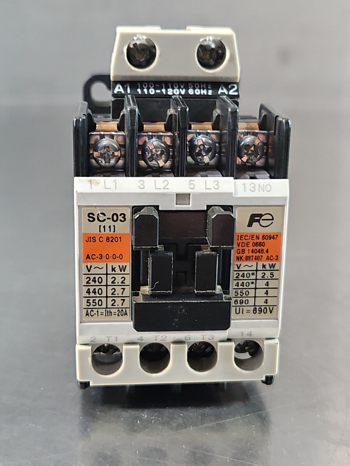 FUJI SC-03 CONTACTOR (SC11AA).                                           4C-19