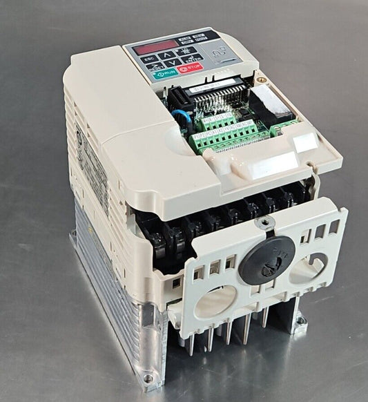 Yaskawa CIMRVU2A0012FAA PRG:1025. Servo Driver.                           Loc 1C