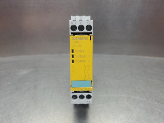 Siemens Sirius 3TK2824-1BB40 24VDC Safety Relay                             4E-5