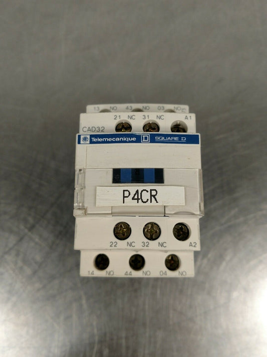 Telemecanique CAD32 Relay 10A w/Cover Door                                  4E-7