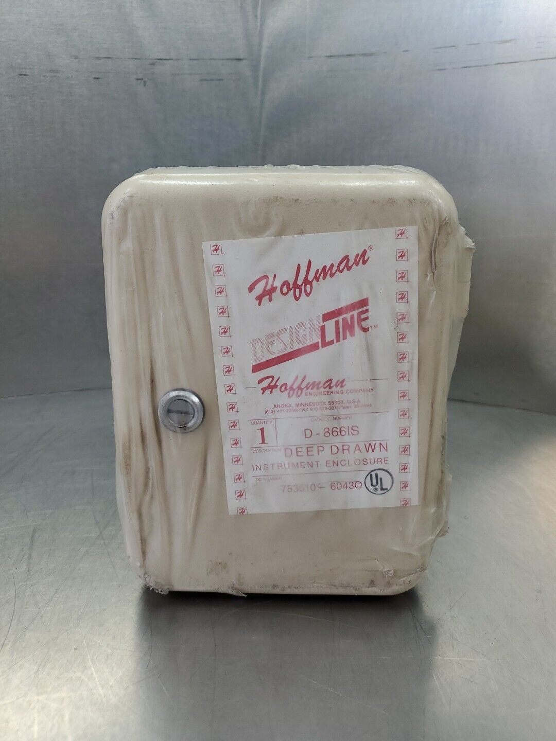 HOFFMAN D-866IS DEEP DRAWN INSTRUMENT ENCLOSURE 2-HINGE COVER.             4E-33