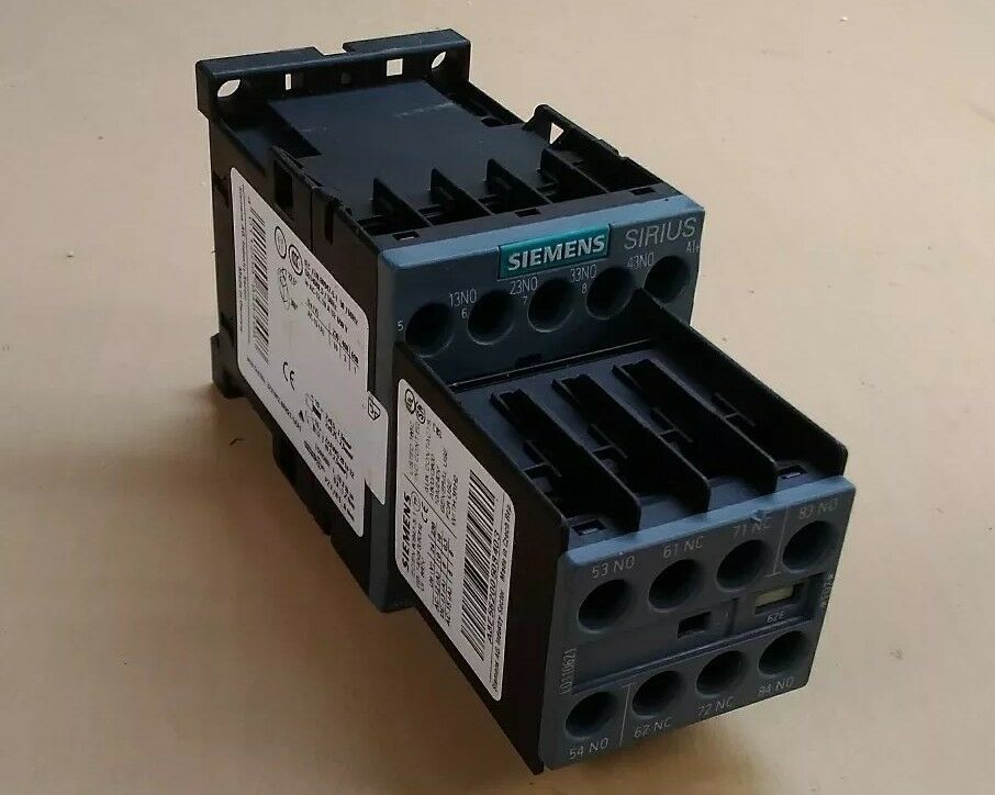 Siemens Sirius 3RH2262-1BB40 Circuit Breaker                  4D