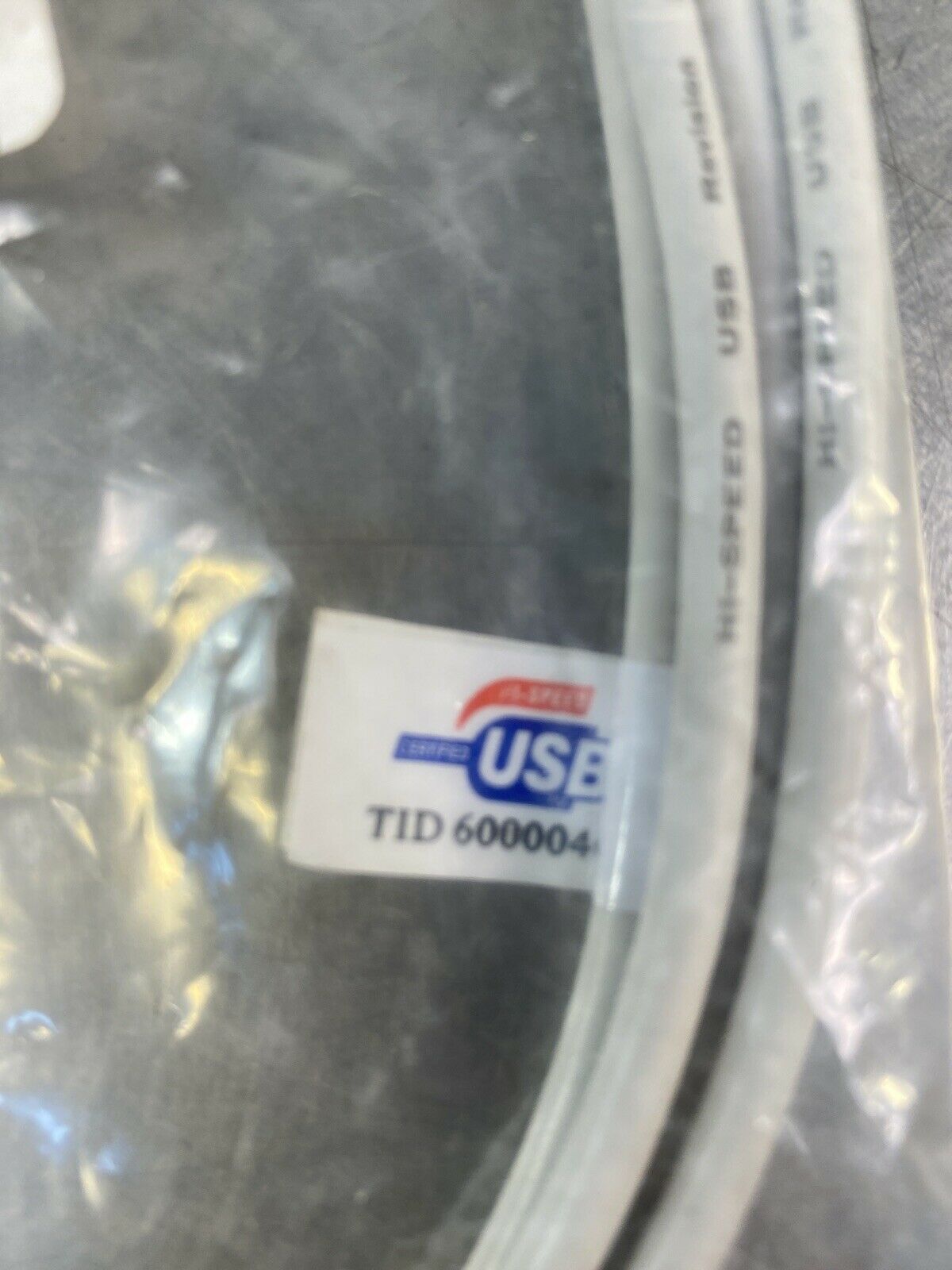 USB 2.0 CABLE 243-006   5D