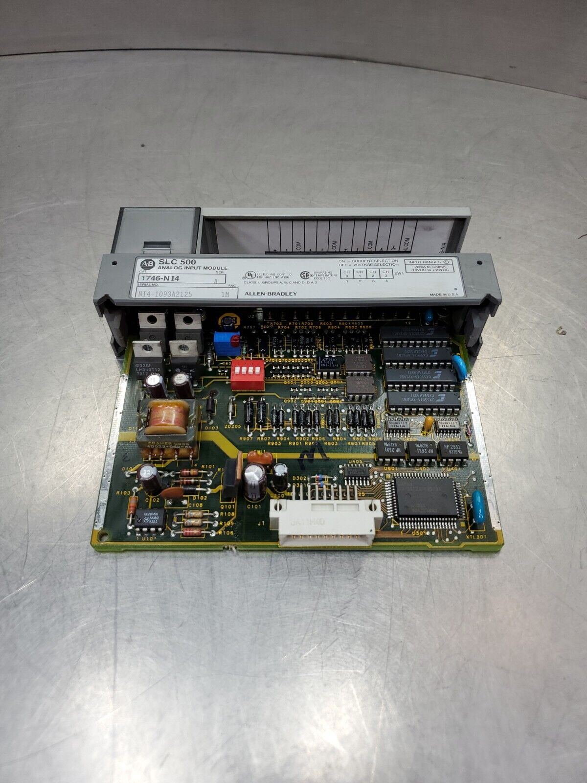 Allen-Bradley 1746-NI4 Ser. A SLC 500 Analog Input Module.                 3D-14