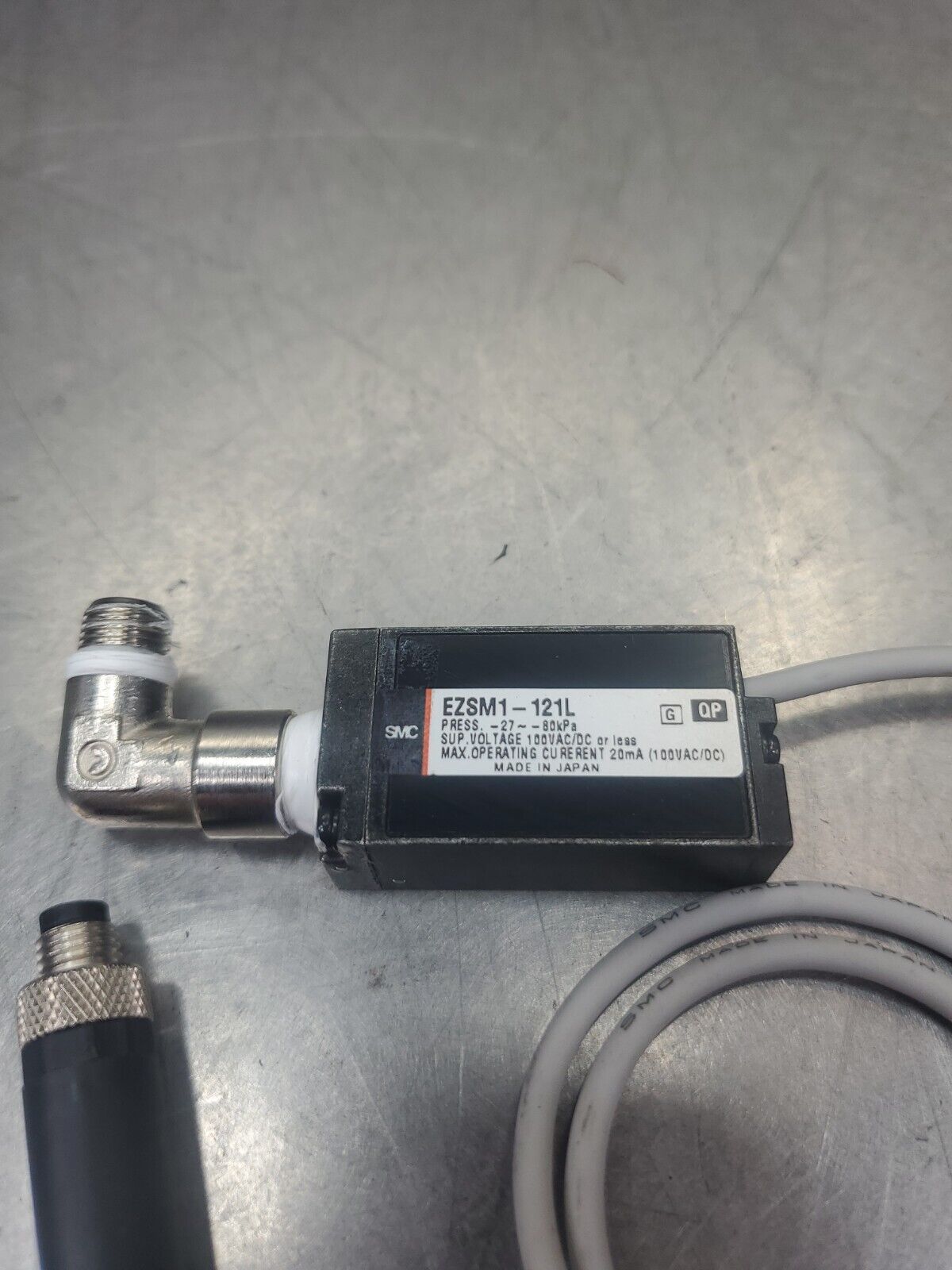 SMC EZSM1-121L 27-80kPa Pressure Sensor Module.                             6-D2