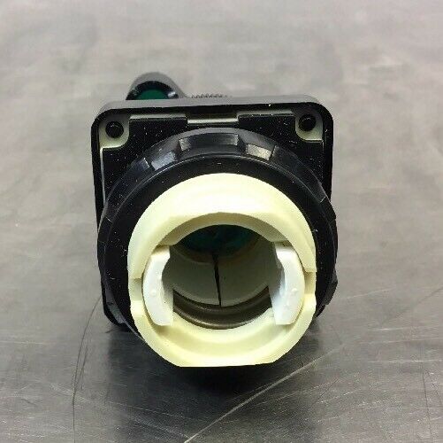 Square D D1G2XG Illuminated Selector Switch Class 9001.   Loc.4A