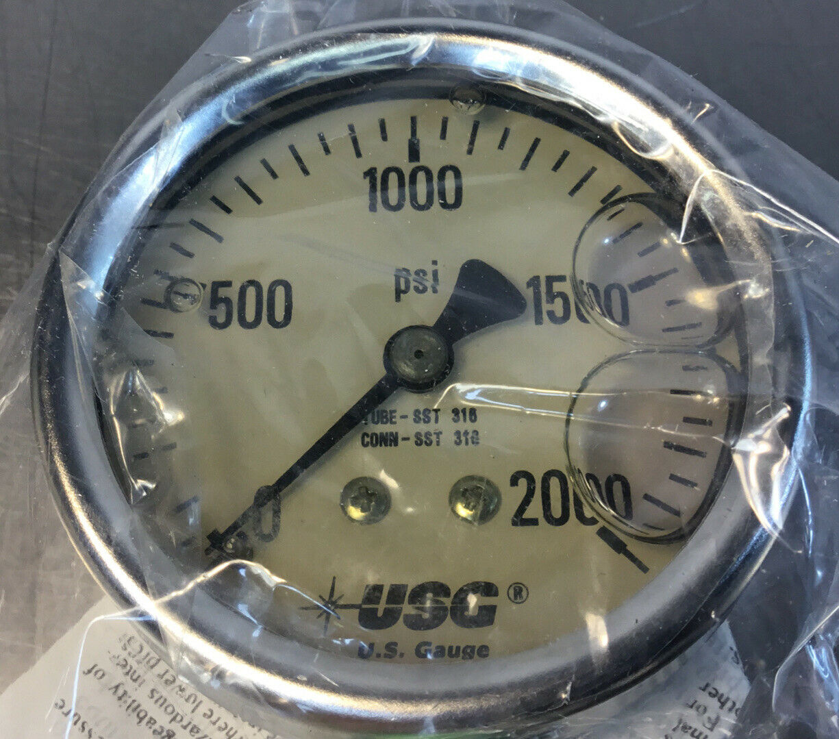 AMETEK  256018LG  /  P 656LG  LIQUID FILLED GAUGE 2000 PSI  1/4 LM 63MM  6D