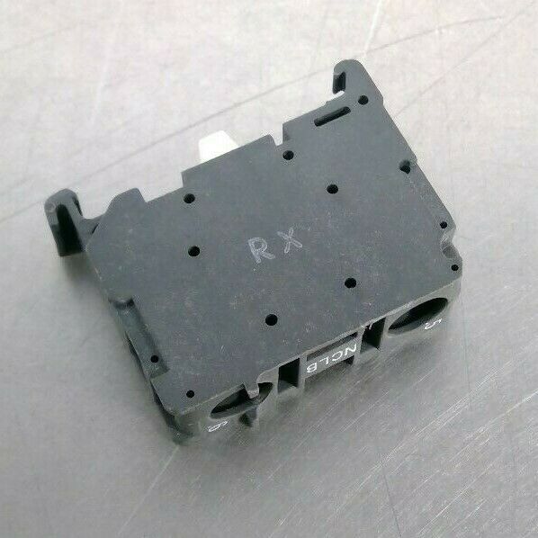 Allen-Bradley - 800F-X01L Series A - Contact Block                            4D