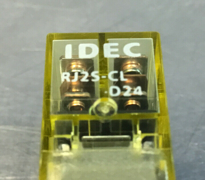 IDEC RJ2S-CL-D24 / RJ2SCLD24 Relay     Loc.4A