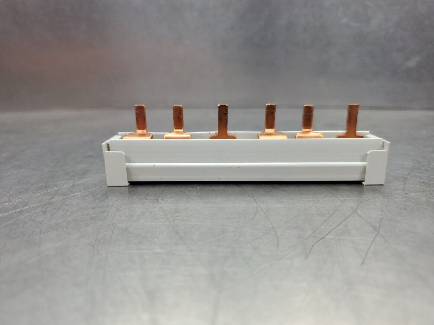 Siemens 5ST3 710 16mm² 3-Phase 6-PIN Bus Bar - 4IN.                        4E-18