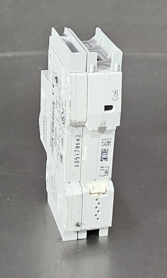 Siemens 5ST3010-0HG Auxiliary Circuit Switch.                             4E-17