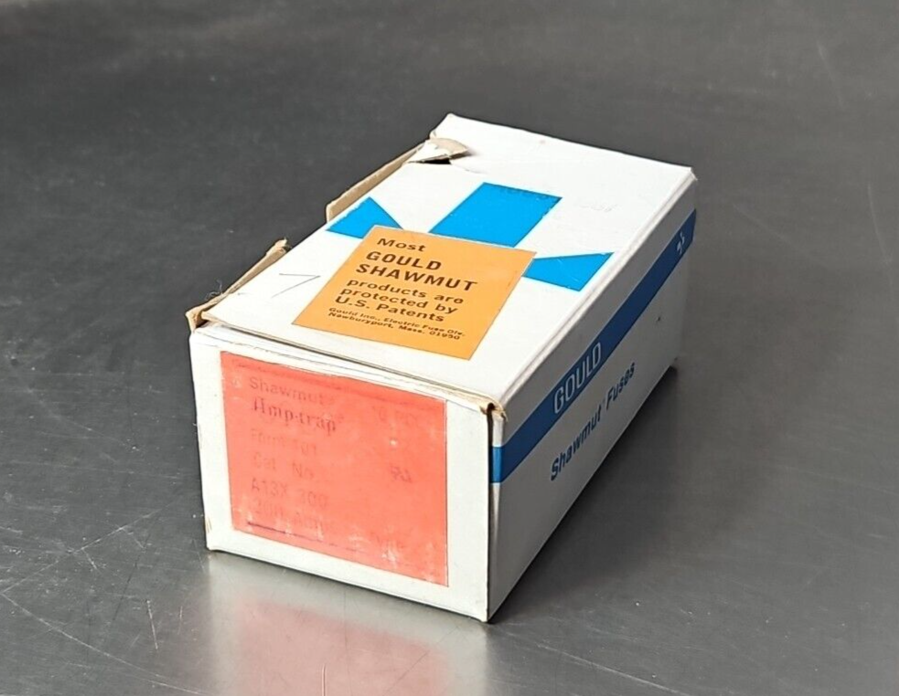 Gould Shawmut A13X300 300Amps 120 Vac.                                 Loc4E-30
