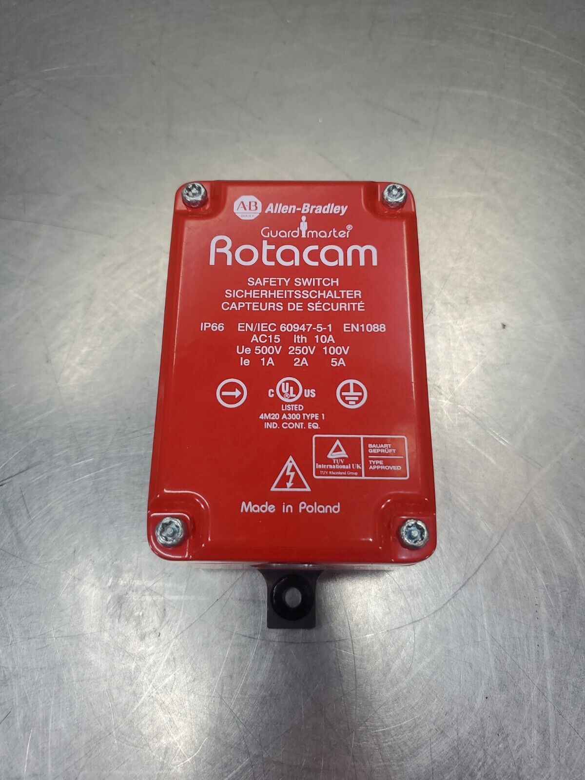 Allen-Bradley 440H-R03078 Ser. A GuardMaster Rotacam Safety Switch.           4H