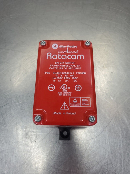Allen-Bradley 440H-R03078 Ser. A GuardMaster Rotacam Safety Switch.           4H