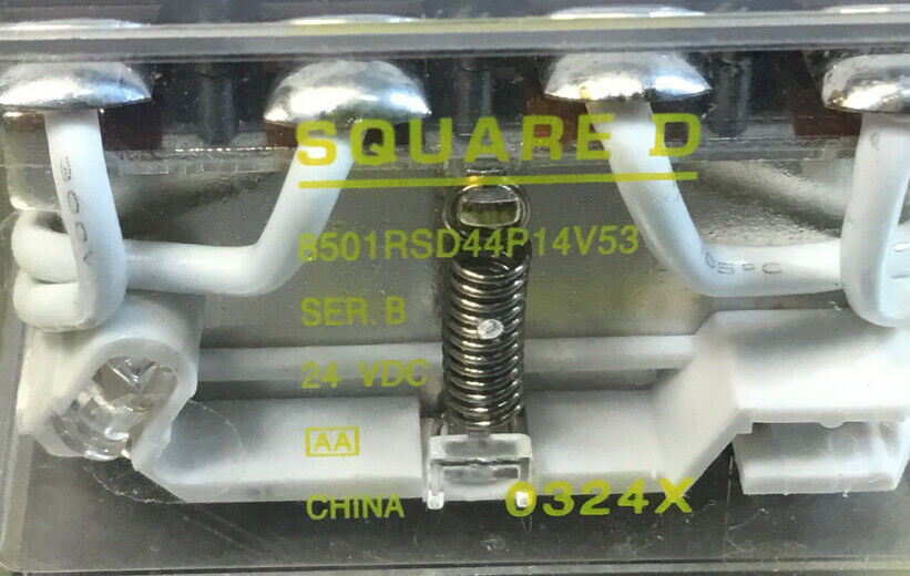 SQUARE D  8501RSD44P14V53 SER B   Relay 24VDC.      4C