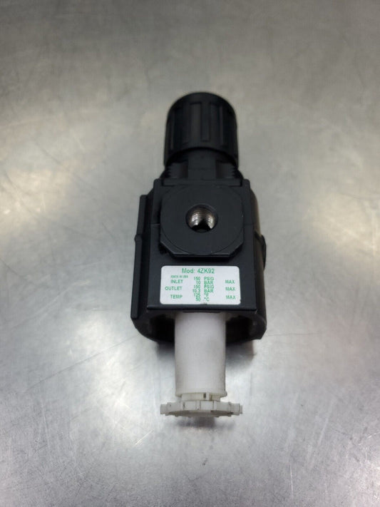 SPEEDAIRE 4ZK92 Air Filter Regulator 1/4" NPT.                              6D-9