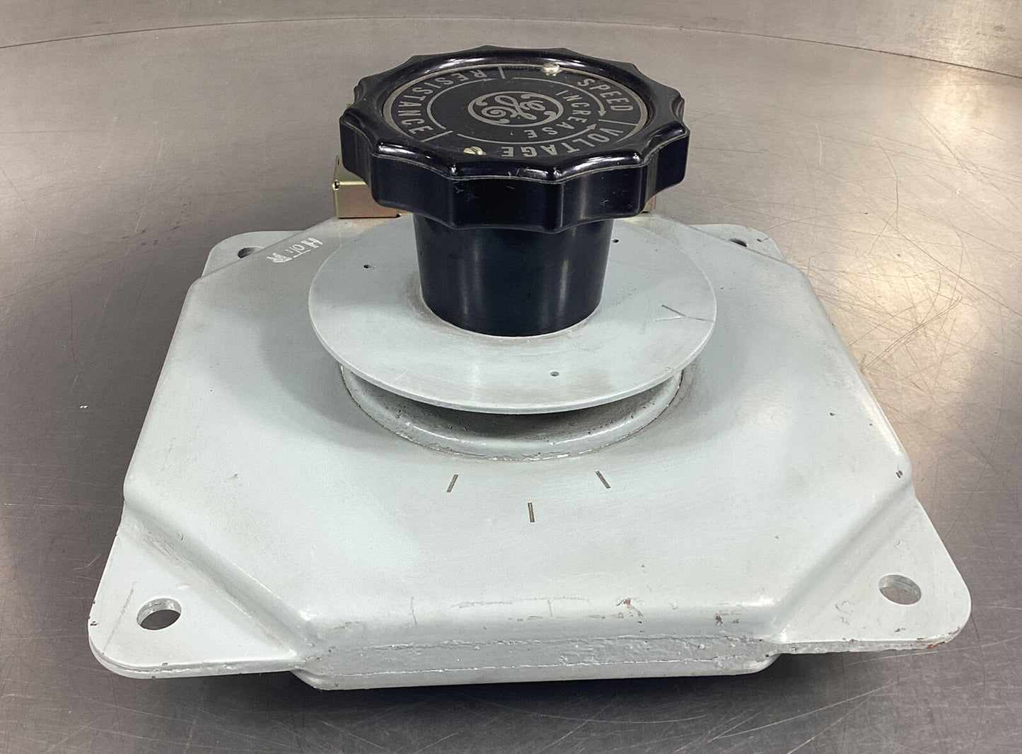 General Electric Rheostat, 600 Volt, Cat.# 8070EB105AE75  216 Ohms        4B