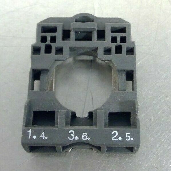 Telemecanique - ZB5AZ009 - Mounting Collar                                    4D