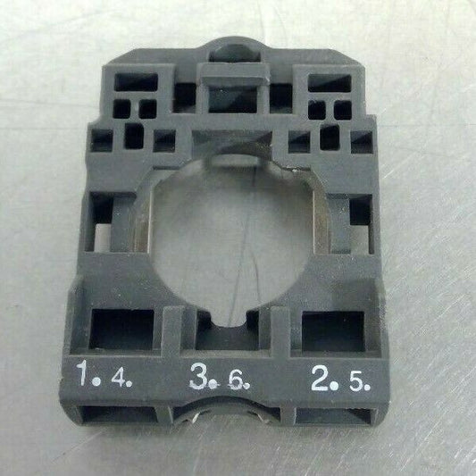 Telemecanique - ZB5AZ009 - Mounting Collar                                    4D