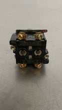 Load image into Gallery viewer, CUTLER-HAMMER 10250T Black Selector Switch 4A
