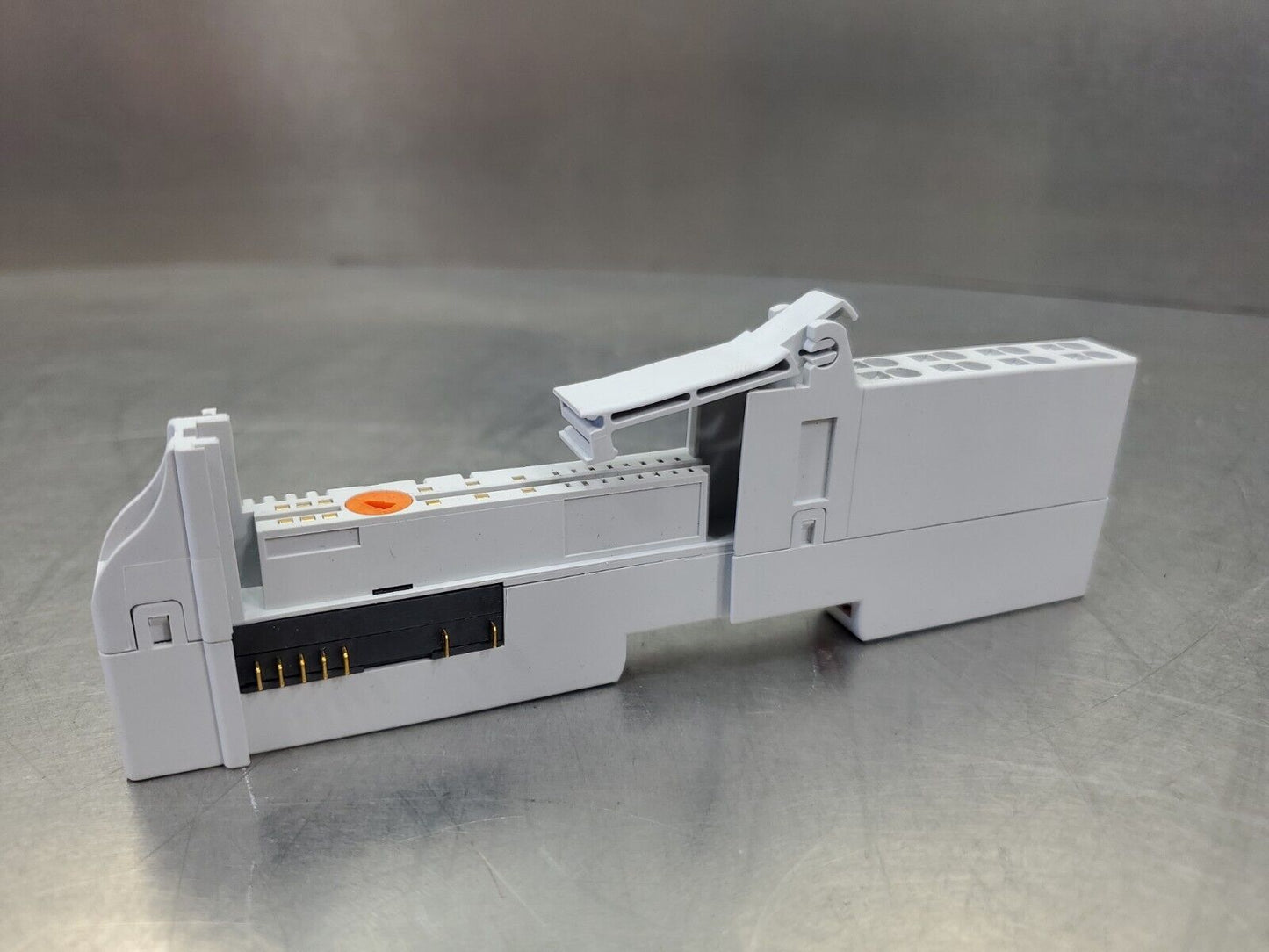 Allen Bradley 1734-TOP SER A POINT I/O Module PLC Terminal.                3D-28