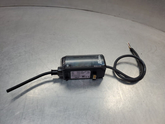 Keyence IL-1050 Sensor Amplifier Module.                                    5E-9