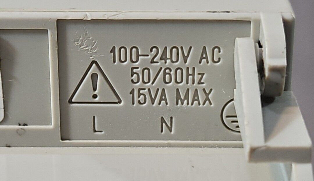 CHINO IRGMEG2R (MG04ZA013) 100-240 V AC 50/60 Hz 15 VA.                    3C-19