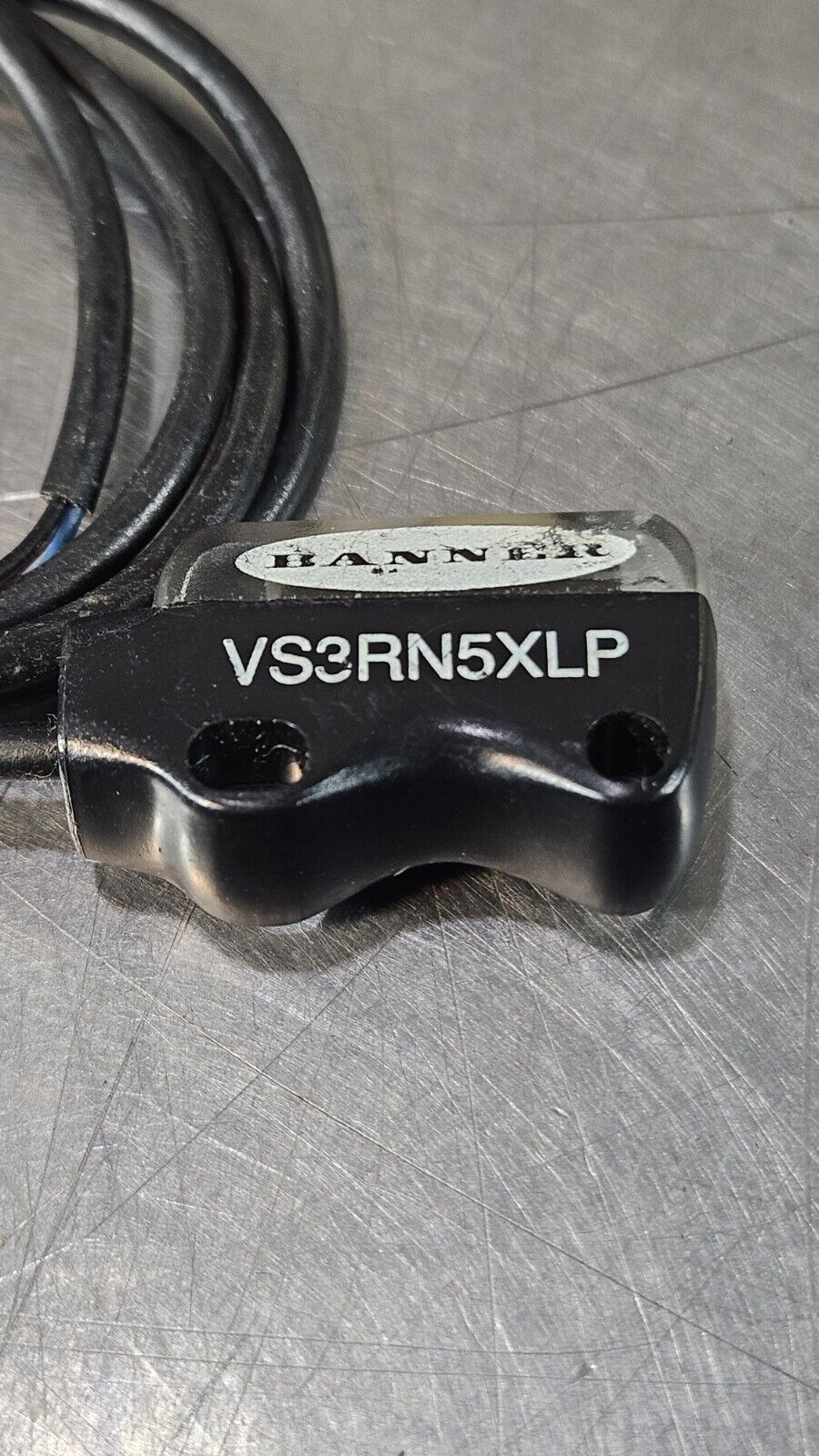 BANNER VS3RN5XLP PHOTOELECTRIC SENSOR.                                 Loc5E-19