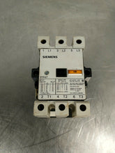 Load image into Gallery viewer, Siemens 3TF47 22-0AG2 Contactor 4D
